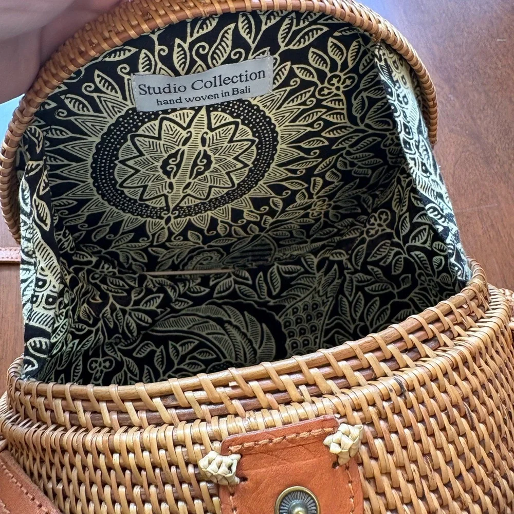Round Woven Tan Crossbody Bag